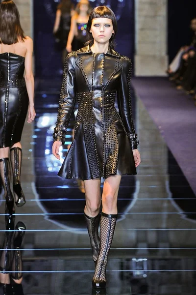 Look 4